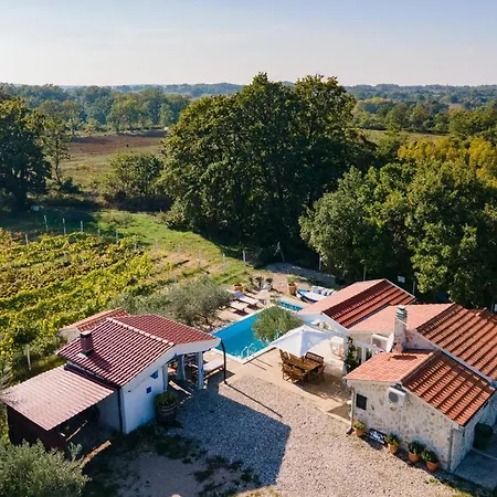 Dom wakacyjny Fairy Of Velebit Unique Countryside House Posedarje