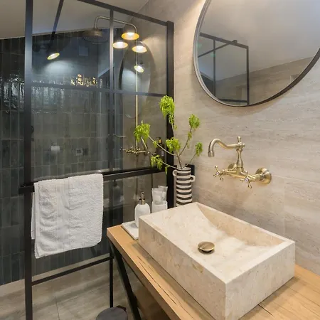 Σπίτι διακοπών Fairy Of Velebit - Countryside House With Heated Pool & Organic Garden Near Zadar
