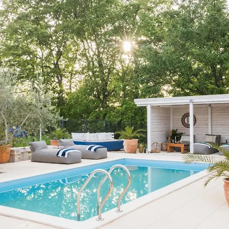 Σπίτι διακοπών Fairy Of Velebit - Countryside House With Heated Pool & Organic Garden Near Zadar *