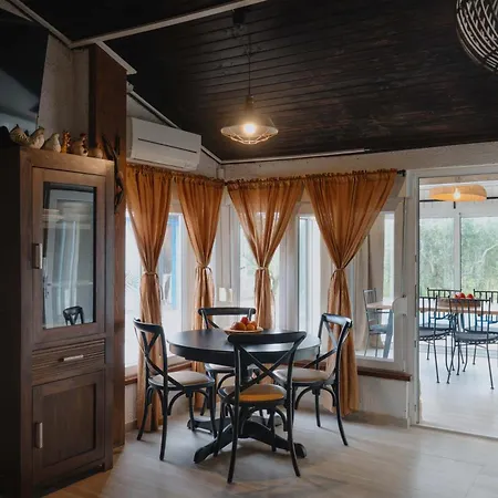 Σπίτι διακοπών Fairy Of Velebit - Countryside House With Heated Pool & Organic Garden Near Zadar Posedarje