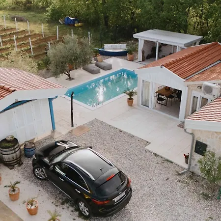 Fairy Of Velebit - Countryside House With Heated Pool & Organic Garden Near Zadar Σπίτι διακοπών *